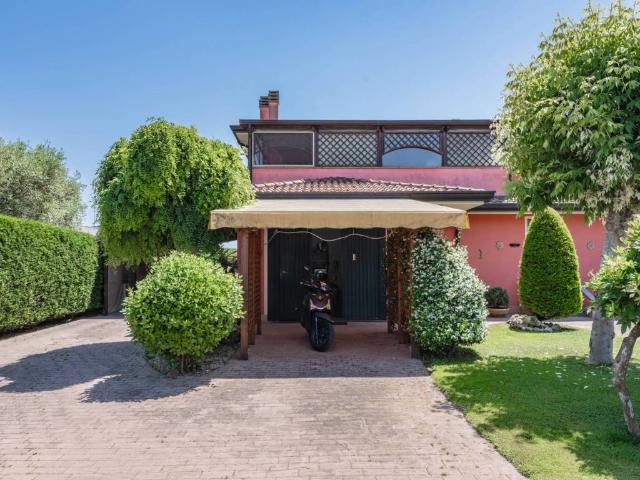 Villa Indipendente in vendita a Corbola, Veneto