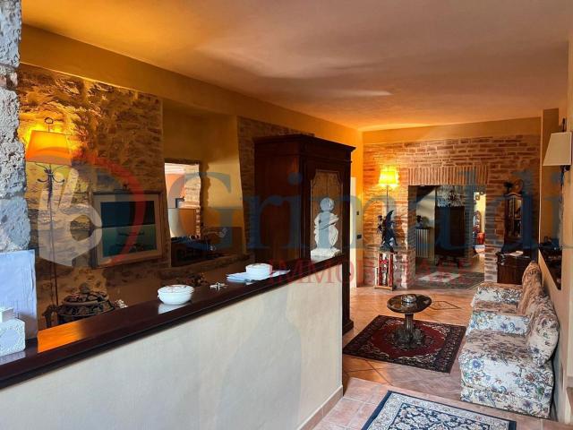 Villa Indipendente in vendita a Chiugiana, Corciano