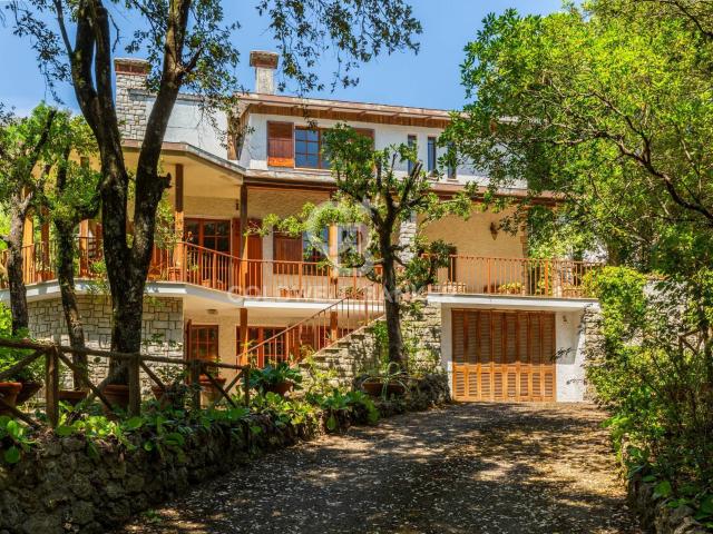 Villa Indipendente in vendita a Chiugiana, Corciano