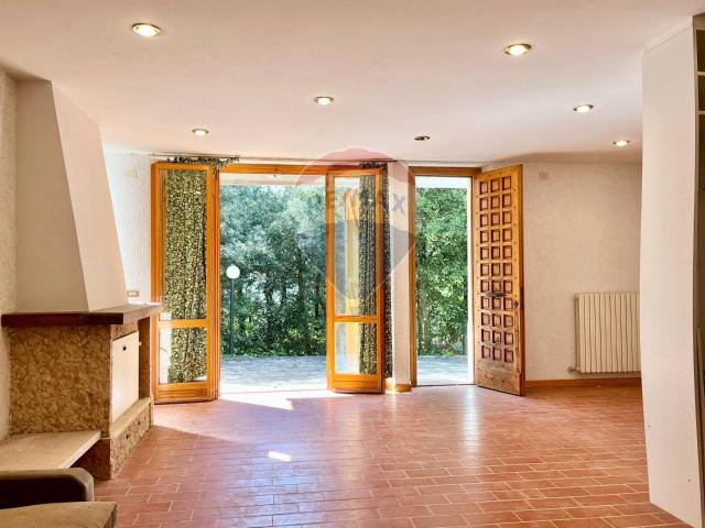 Villa Indipendente in vendita a Chiugiana, Corciano