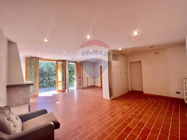 Villa Indipendente in vendita a Chiugiana, Corciano