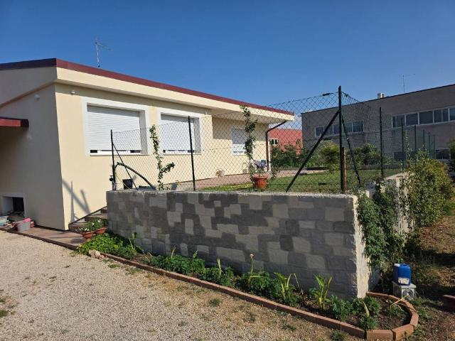 Villa Indipendente in vendita a Chiugiana, Corciano