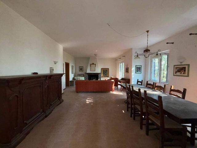 Villa Indipendente in vendita a Chiugiana, Corciano