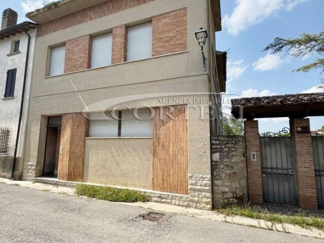 Villa Indipendente in vendita a Chiugiana, Corciano