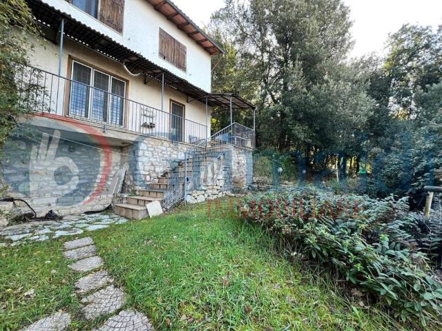 Villa Indipendente in vendita a Chiugiana, Corciano