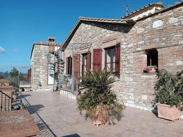 Villa Indipendente in vendita a Corciano, Umbria