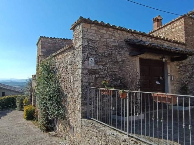 Villa Indipendente in vendita a Corciano, Umbria