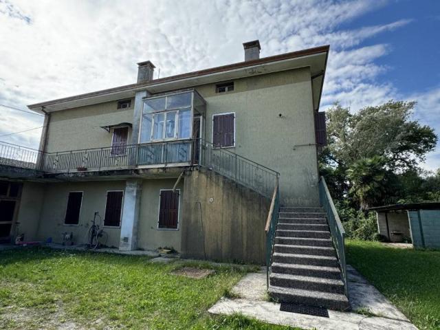 Villa Indipendente in vendita a Sclavons, Cordenons