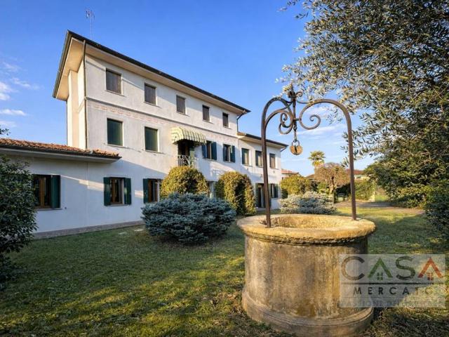 Villa Indipendente in vendita a Romans di Sotto, Cordenons