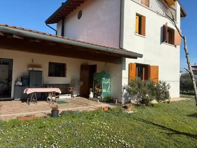 Villa Indipendente in vendita a Romans, Cordenons
