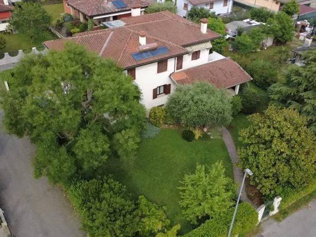 Villa Indipendente in vendita a San Giacomo, Cordenons