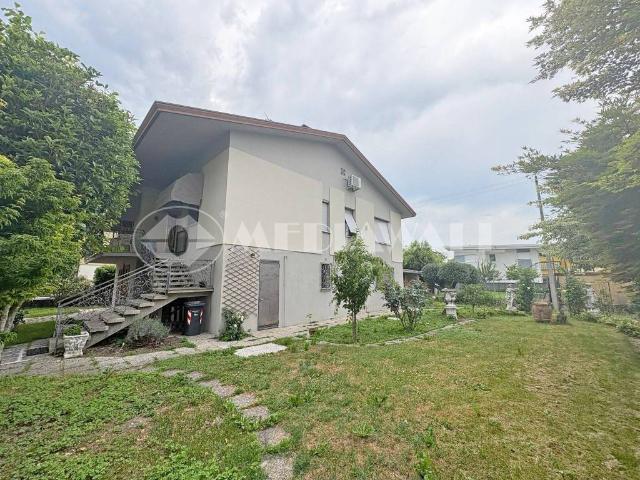 Villa Indipendente in vendita a San Giacomo, Cordenons