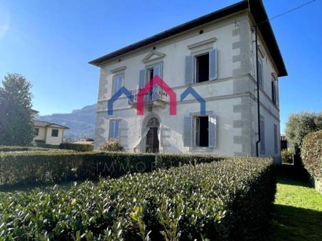 Villa Indipendente in vendita a Unione dei comuni Media Valle del Serchio, Coreglia Antelminelli