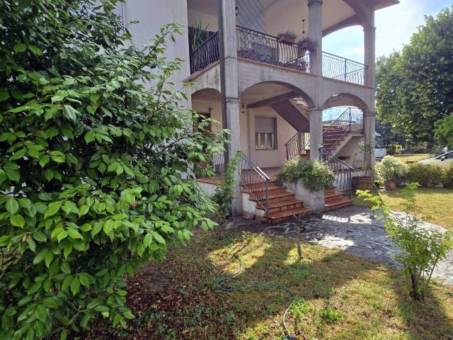 Villa Indipendente in vendita a Unione dei comuni Media Valle del Serchio, Coreglia Antelminelli