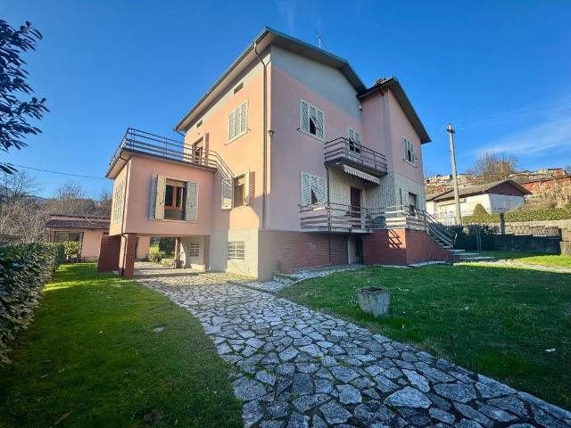 Villa Indipendente in vendita a Unione dei comuni Media Valle del Serchio, Coreglia Antelminelli