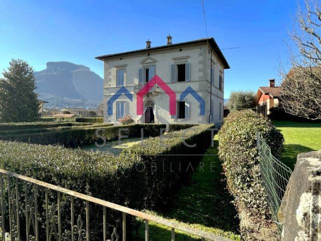 Villa Indipendente in vendita a Unione dei comuni Media Valle del Serchio, Coreglia Antelminelli