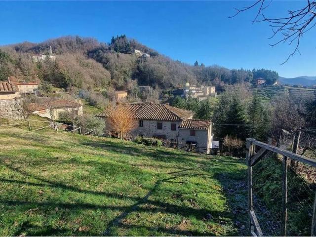 Villa Indipendente in vendita a Unione dei comuni Media Valle del Serchio, Coreglia Antelminelli
