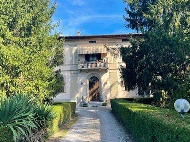 Villa Indipendente in vendita a Unione dei comuni Media Valle del Serchio, Coreglia Antelminelli