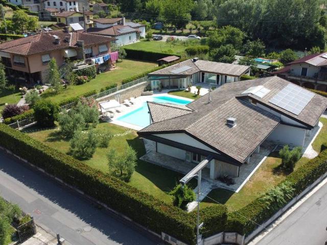 Villa Indipendente in vendita a Unione dei comuni Media Valle del Serchio, Coreglia Antelminelli
