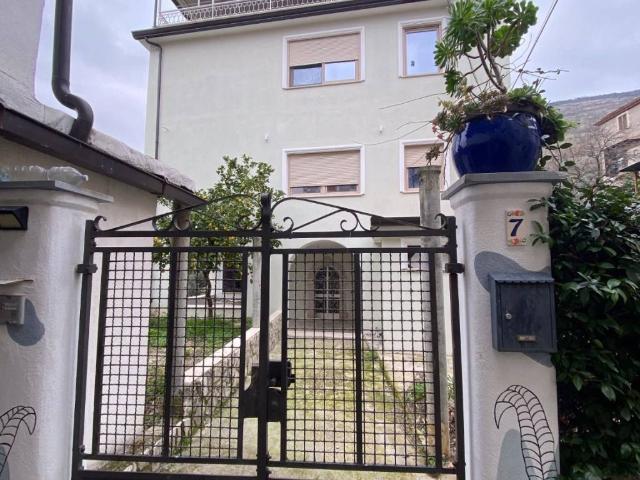 Villa Indipendente in vendita a Coreno Ausonio, Lazio