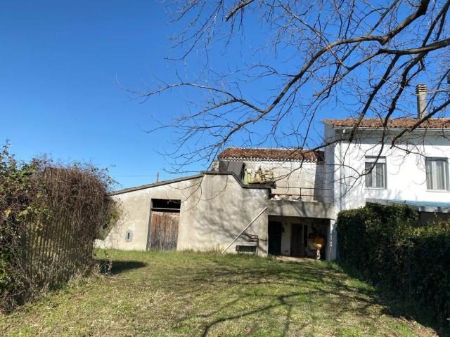 Villa Indipendente in vendita a Coriano, Reggio Emilia