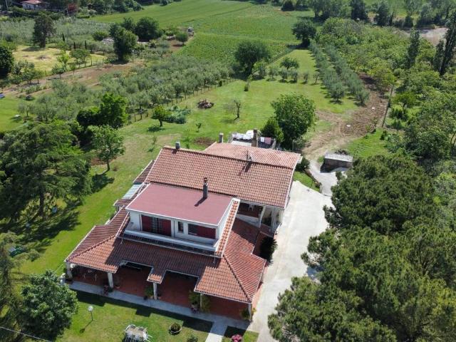 Villa Indipendente in vendita a Coriano, Reggio Emilia