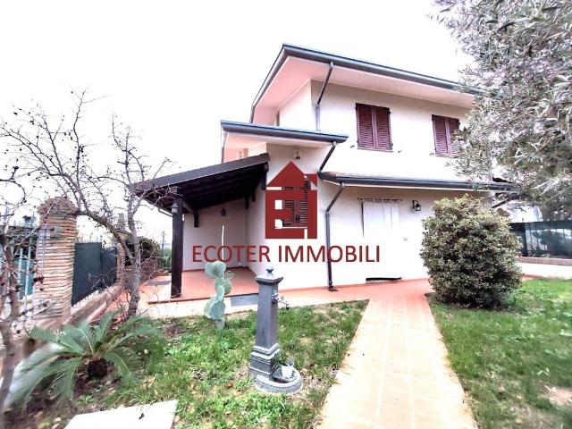 Villa Indipendente in vendita a Coriano, Reggio Emilia