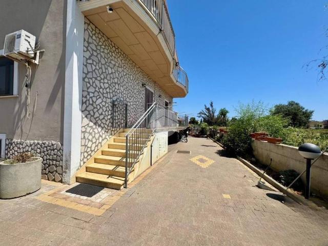 Villa Indipendente in vendita a Corigliano-Rossano, Calabria