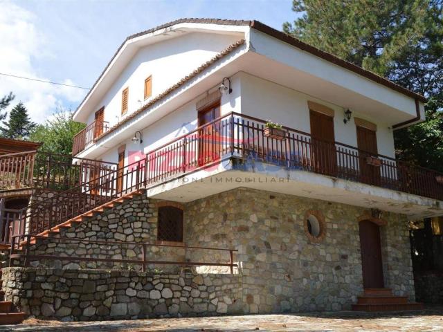 Villa Indipendente in vendita a Corigliano-Rossano, Calabria
