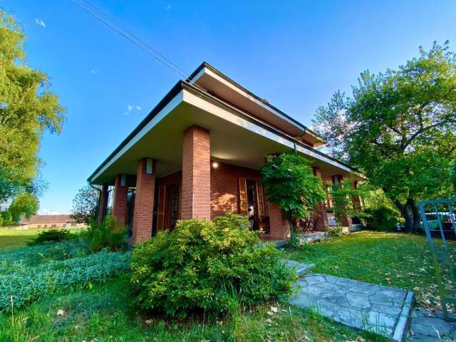 Villa Indipendente in vendita a Unione Montana di Comuni delle Valli di Lanzo, Ceronda e Casternone, Piemonte