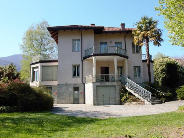 Villa Indipendente in vendita a Unione Montana di Comuni delle Valli di Lanzo, Ceronda e Casternone, Piemonte