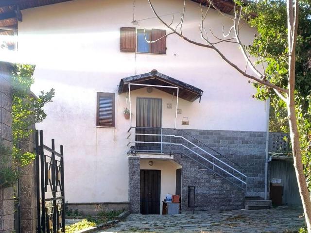 Villa Indipendente in vendita a Unione Montana di Comuni delle Valli di Lanzo, Ceronda e Casternone, Piemonte