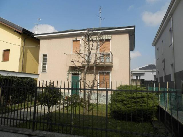 Villa Indipendente in vendita a Zona Omogenea Milano Nord, Cormano