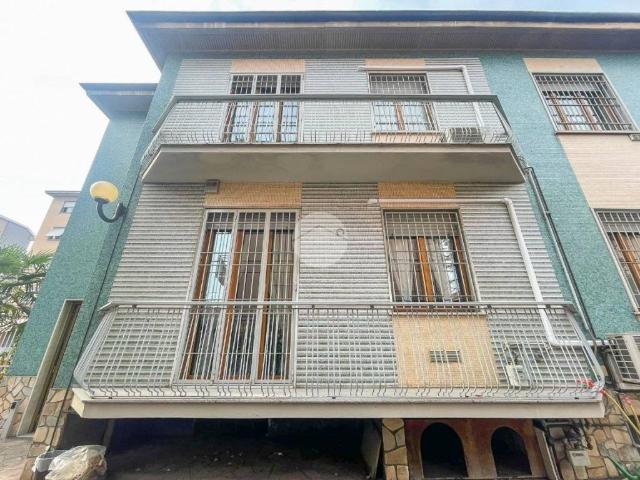 Villa Indipendente in vendita a Zona Omogenea Milano Nord, Cormano