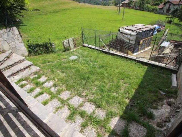 Villa Indipendente in vendita a Corna Imagna, Lombardia