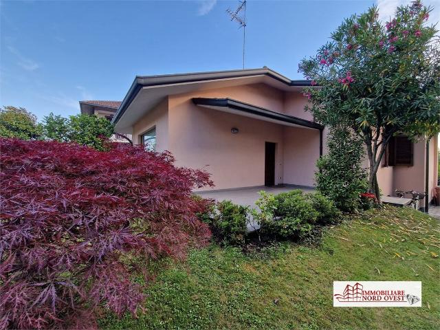 Villa Indipendente in vendita a Cascina Croce, Cornaredo