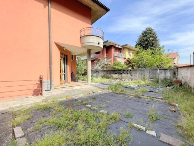 Villa Indipendente in vendita a Cascina Croce, Cornaredo