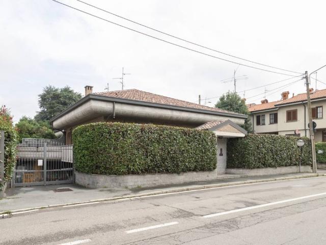 Villa Indipendente in vendita a Cornaredo, Lombardia