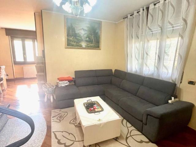 Villa Indipendente in vendita a Cornaredo, Lombardia