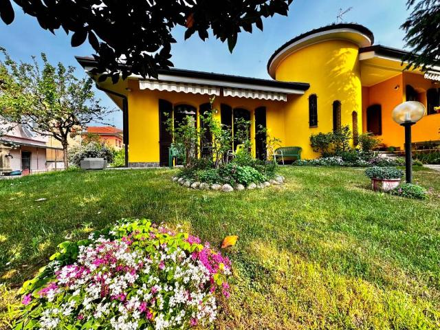Villa Indipendente in vendita a Cascina Torrette, Cornaredo