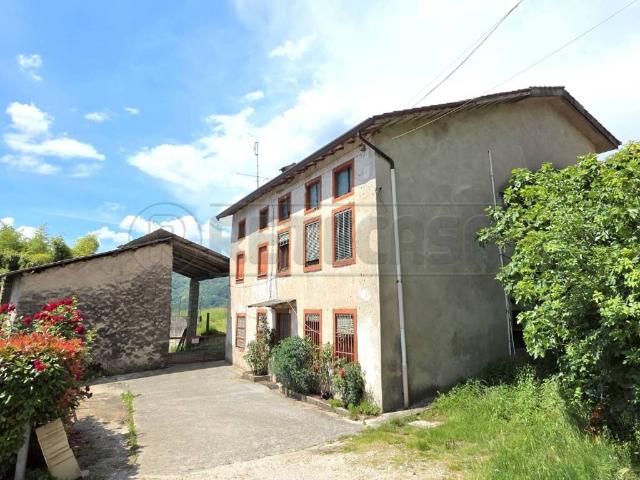 Villa Indipendente in vendita a Cornedo Vicentino, Veneto