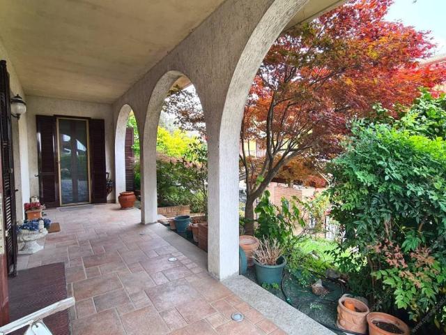 Villa Indipendente in vendita a Cornegliano Laudense, Lombardia