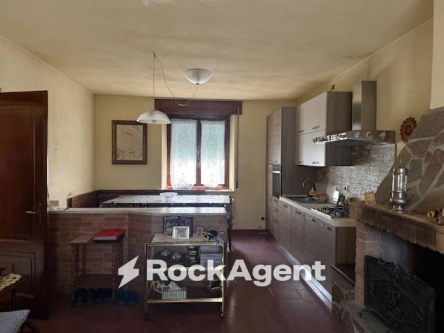 Villa Indipendente in vendita a Corniglio, Reggio Emilia