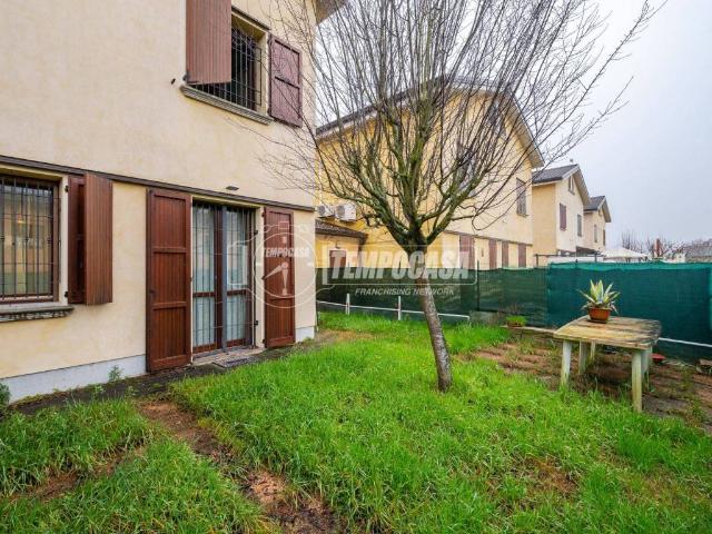 Villa Indipendente in vendita a Pianura Reggiana, Re