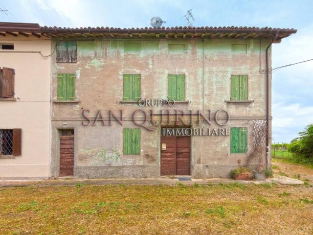 Villa Indipendente in vendita a Pianura Reggiana, Re