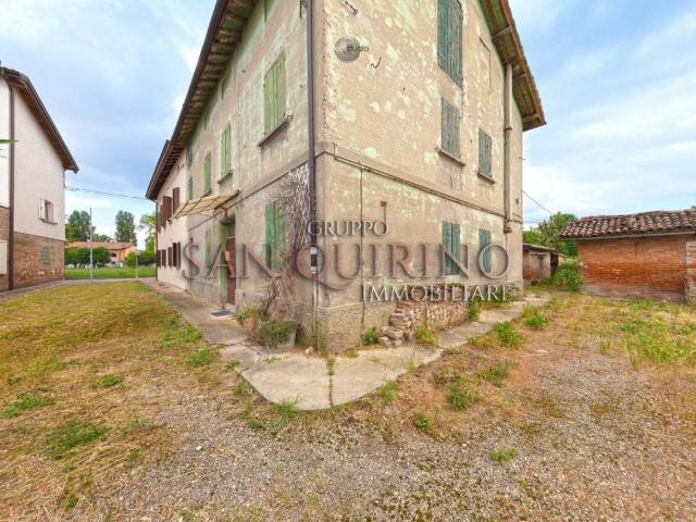 Villa Indipendente in vendita a Pianura Reggiana, Re