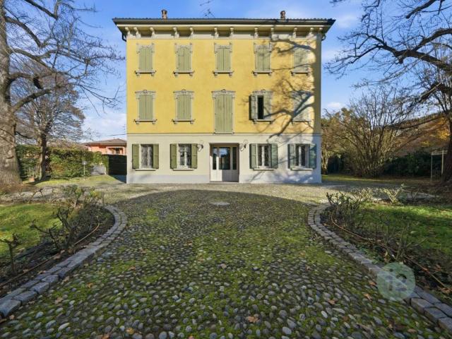 Villa Indipendente in vendita a Pianura Reggiana, Re