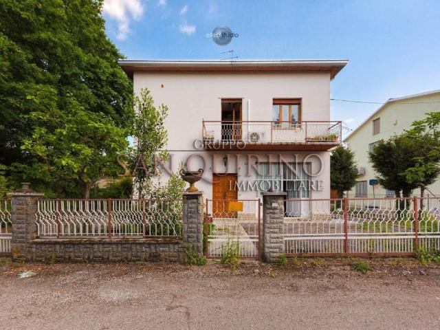 Villa Indipendente in vendita a Pianura Reggiana, Re