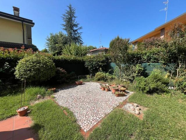 Villa Indipendente in vendita a Pianura Reggiana, Re