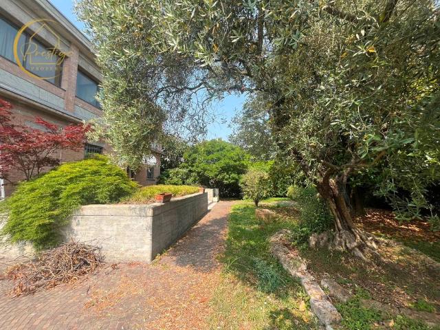 Villa Indipendente in vendita a Pianura Reggiana, Re